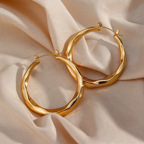Aire Hoop Earrings